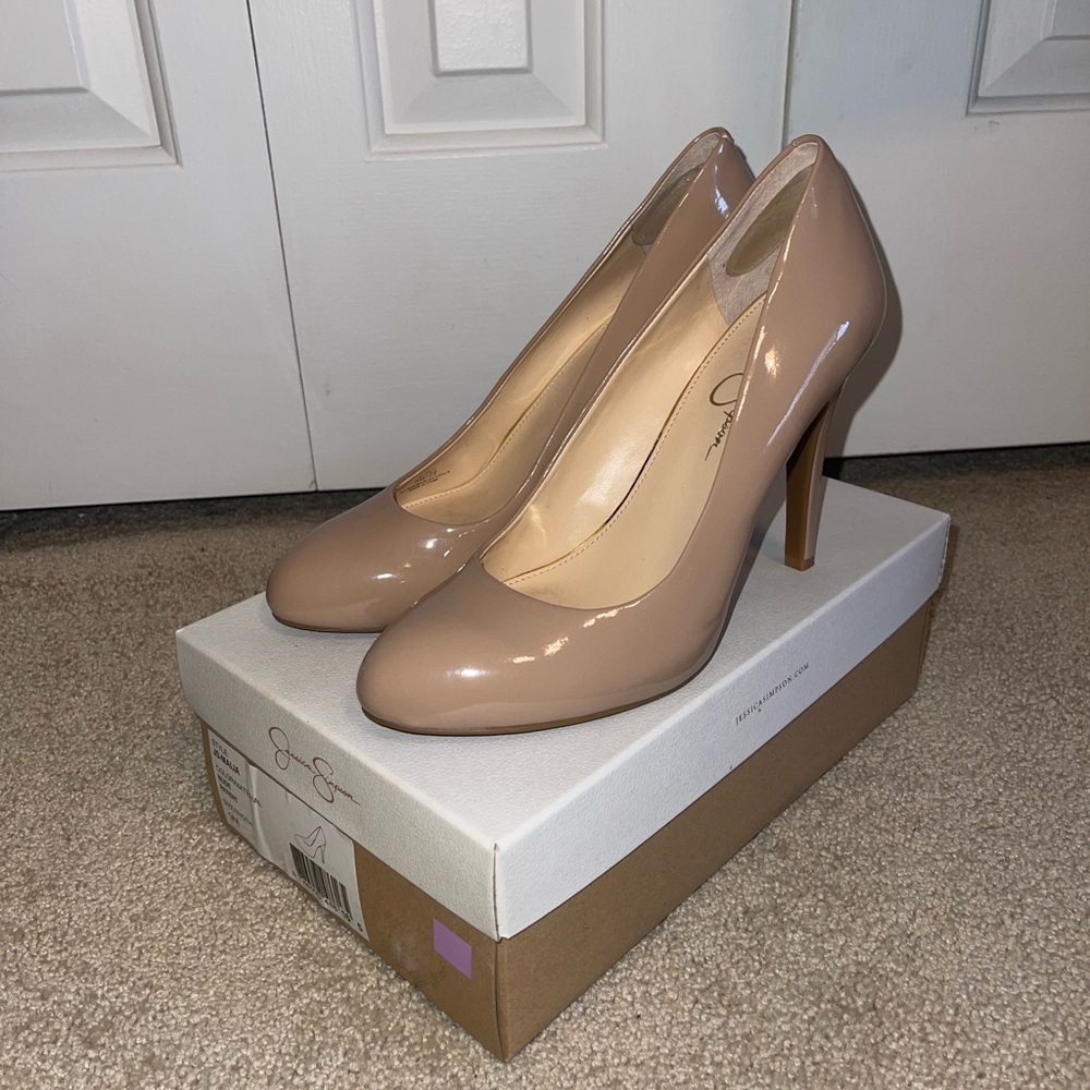 WORN ONCE, Nude Patent Leather Heel, Size 9, 4 Inch Heel